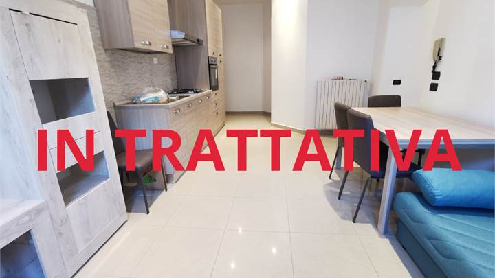 2 locali ristrutturato e libero subito